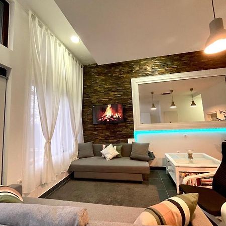 Pepino, Holiday House With A Garden Villa Vrhnika Exterior foto